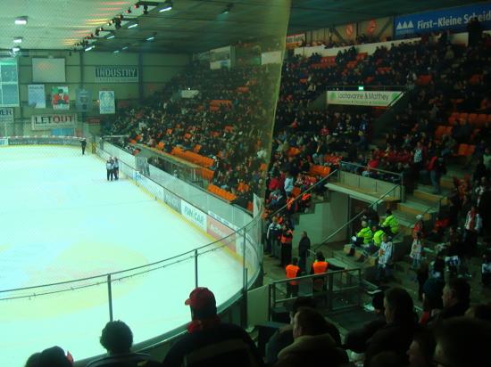 Stade de Glace